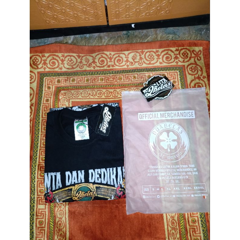 2belas cinta dan dedikasi