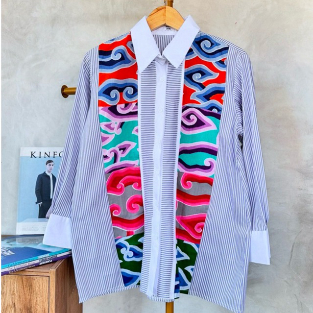 batik mega mendung // atasan mega mendung // outer batik / rompi batik / batik wanita / atasan batik