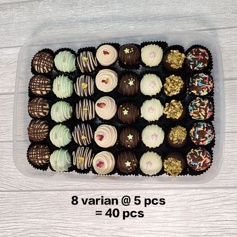 

Hamper Kue Rhumball atau Choco ball size mini 40 pcs packing container ekonomis untuk pesta arisan acara kantoran kado ultah wajib instant kurir