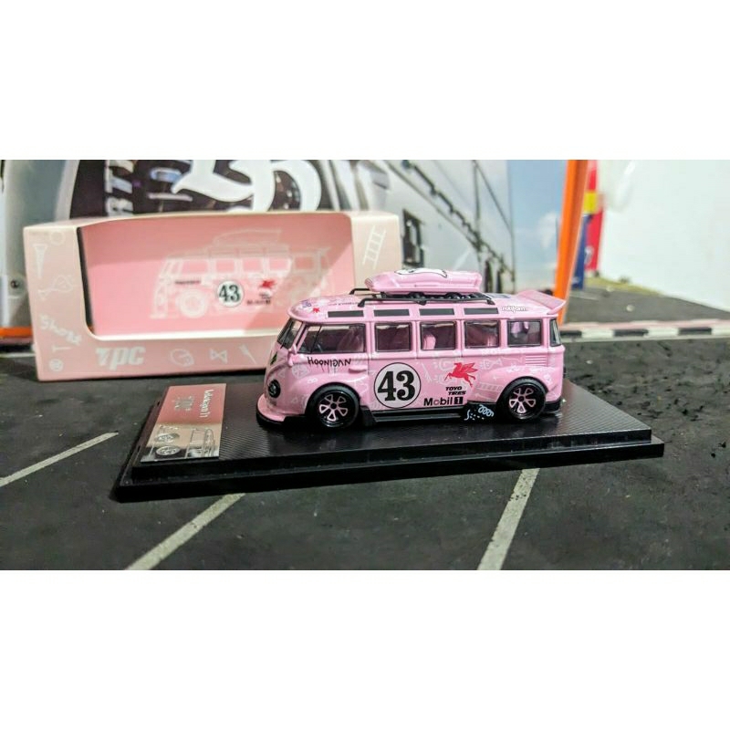Diecast TPC VW VolksWagen T1 Combi #43 Hoonigan Pink Pegasus