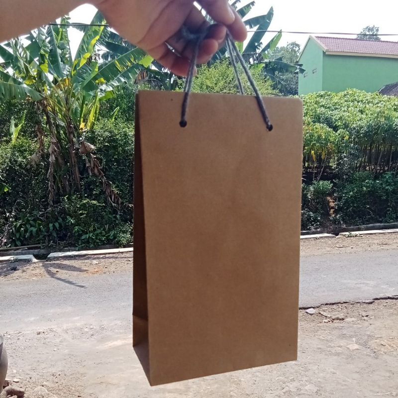 

paper bag ukuran 15×8×25 CM (PAKET 12 PCS) Tas kertas/Tas sovenir /Tas kado