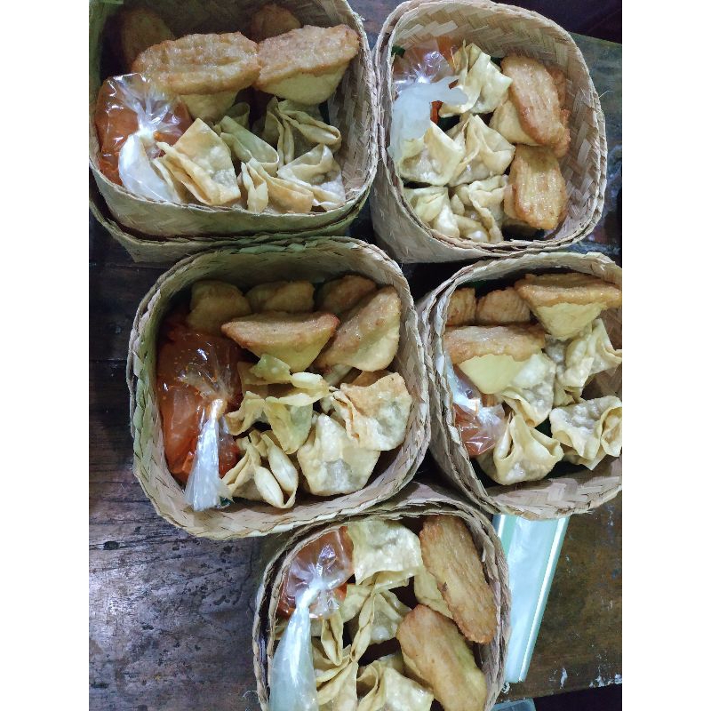 

Batagor asli ikan tenggiri by Cuanki Kang bucoy (Halal)