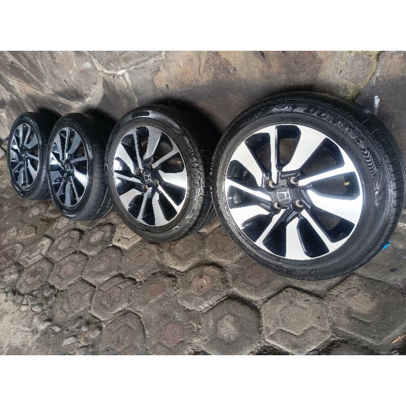 4 velg R15 pcd 100+ban 185/55 ori honda brio RS enkei mobilio