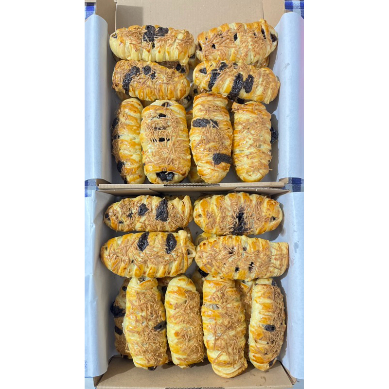 

Strudell Banana Mini (isian coklat & pisang raja) DAPOER SAJODO