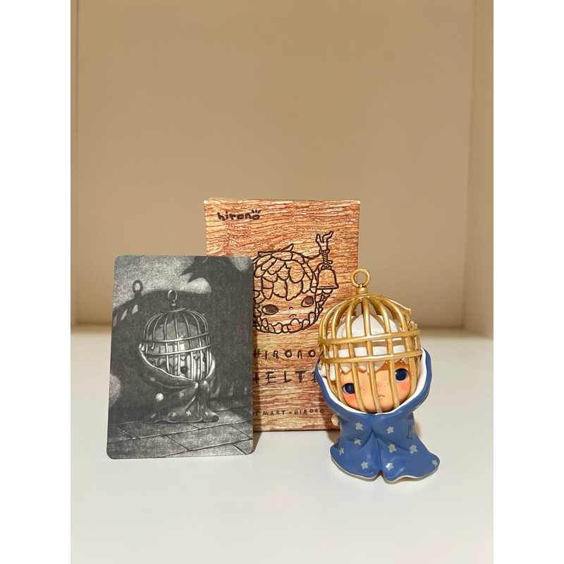 Hirono shelter birdcage