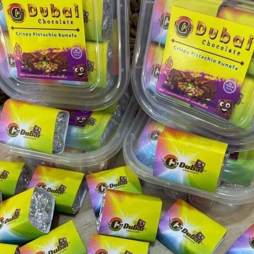 

⭐C21✅CHOCOLATE CRISPY PISTAHIO KUNAFE RAINBOW UNYIL / COKLAT DUBAI VIRAL / UNYIL CHOCOLATE / ⭐GRATISONGKIR✅ / ♥️PRCINTA COKELAT✅