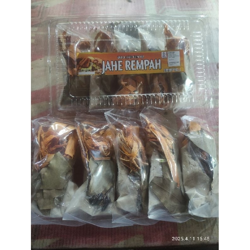 

WEDANG UWUH KOMARI PER PCS