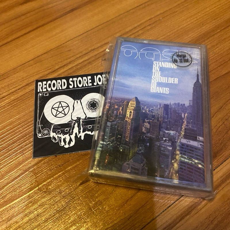 kaset pita oasis - standing on of the shoulder giant