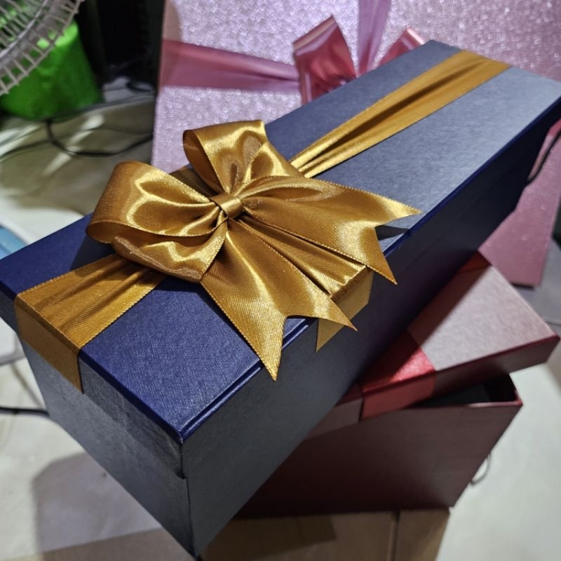 

HARDBOX NAVY PITA COKLAT GOLD