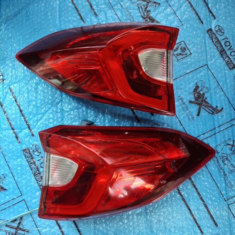 STOPLAMP LAMPU BELAKANG MOBIL HO DA BRV 2016 2017 2018 ORIGINAL SEPASANG