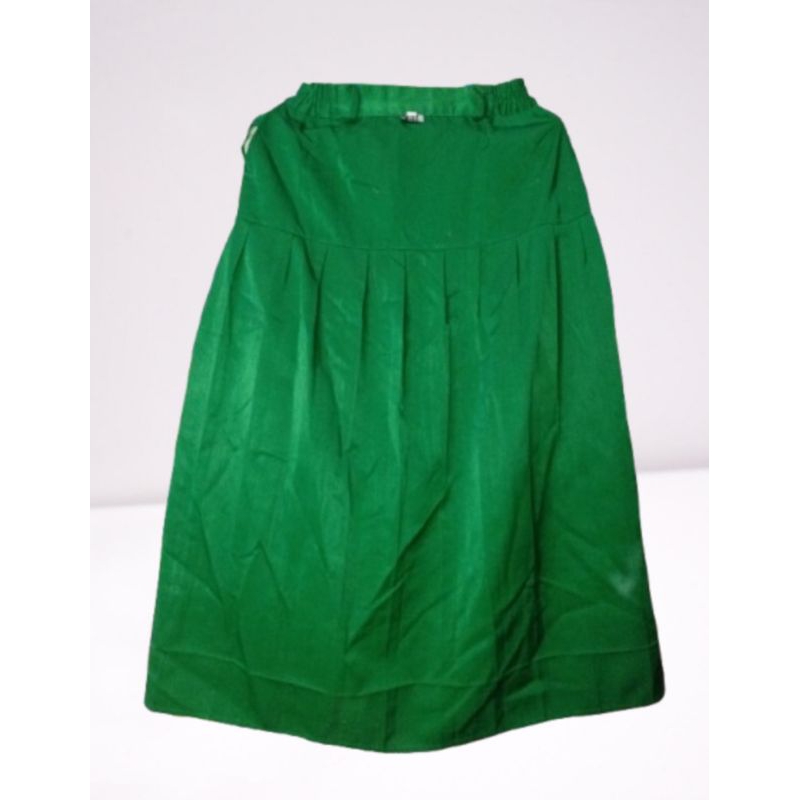 Rok Sekolah Hijau Rempel Wanita Preloved Bahan Licin