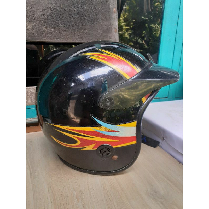 Helm Yamaha jadul