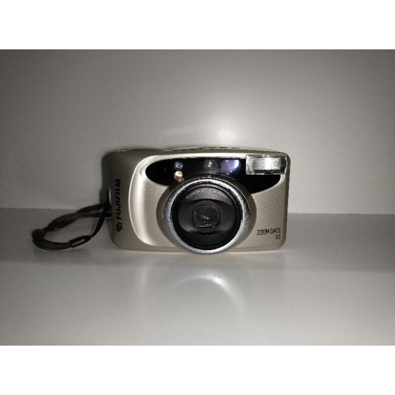 kamera analog kodak Fujifilm zoom date 90 cocok buat pajangan