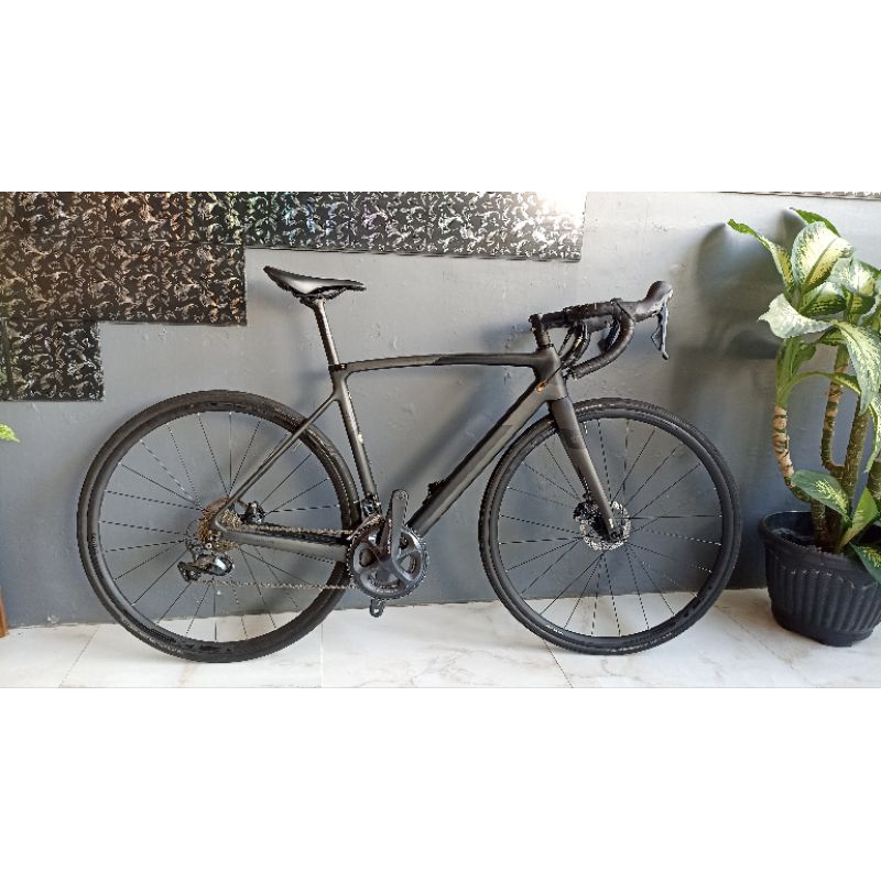 polygon Strattos S8D