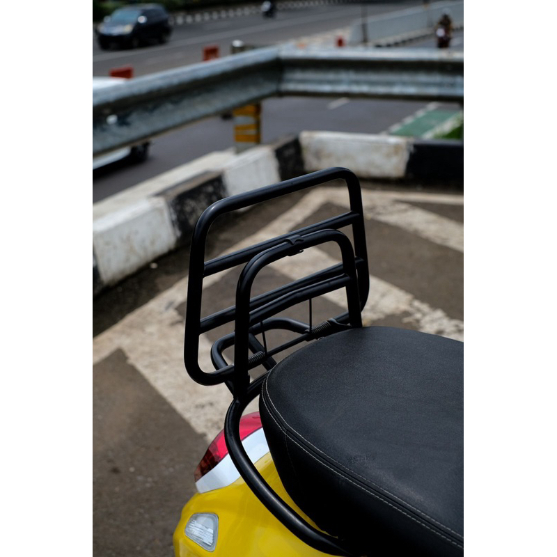 Backrack Vespa Primavera Sprint, Back Rack Vespa, Rak Belakang Vespa Original Piaggio