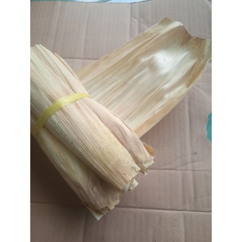 

kelopak jagung kering per satu ikat isi 50 lembar