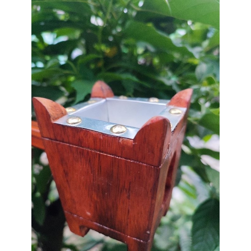 tempat bakar buhur kayu