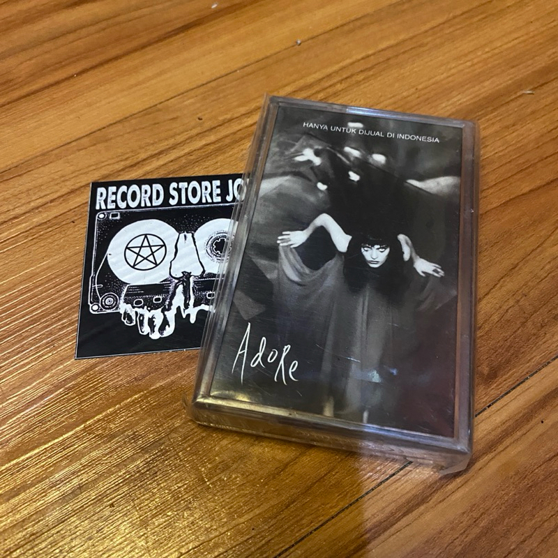 kaset smashing pumpkins - adore