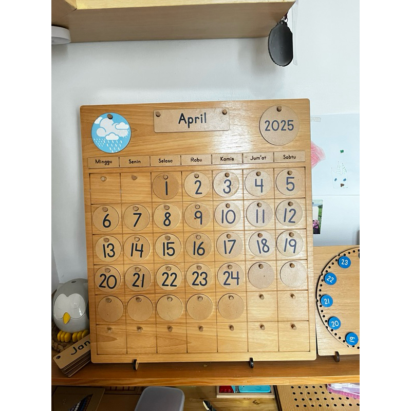 

Kalender kayu Kamoe