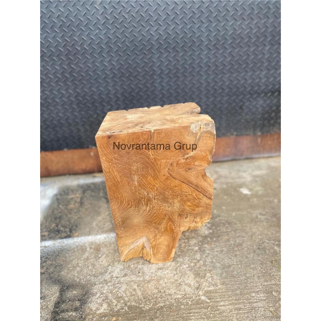 Stool Roodwood  Kotak / Stool Akar Bulat / Stool Jati akar /  Kursi Rustik Jati / Kursi Akar Jati Ko