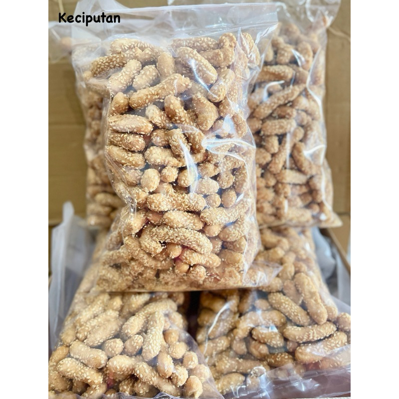 

KECIPUT WIJEN/KECIPUTAN/CEMILAN KILOAN/ANEKA SNACK