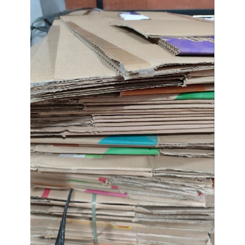 

Kardus pengaman tambahan agar paket terlindungi