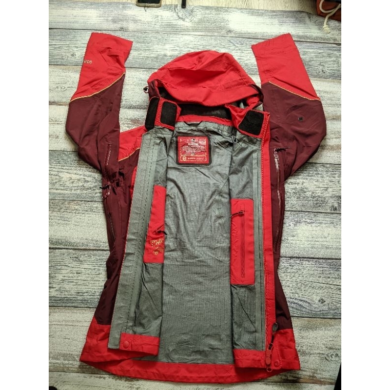 Jaket Outdoor Black Yak Second Branded