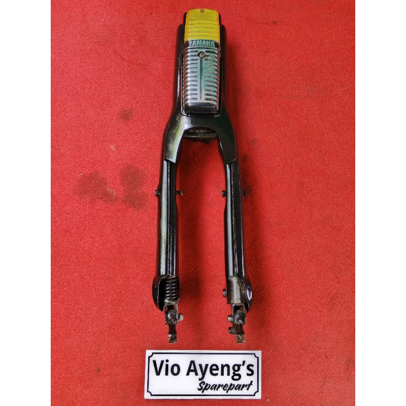 T SEGITIGA SHOKBREAKER DEPAN, SHOCK DEPAN YAMAHA V75, YAMAHA V80, ORIGINAL SECCOND