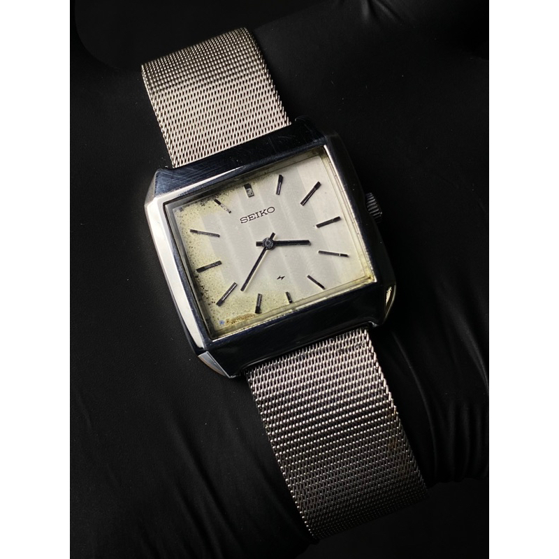 Seiko Chariot 2220-3172 Manual Winding Natural Aging Made in Japan Cream Dial