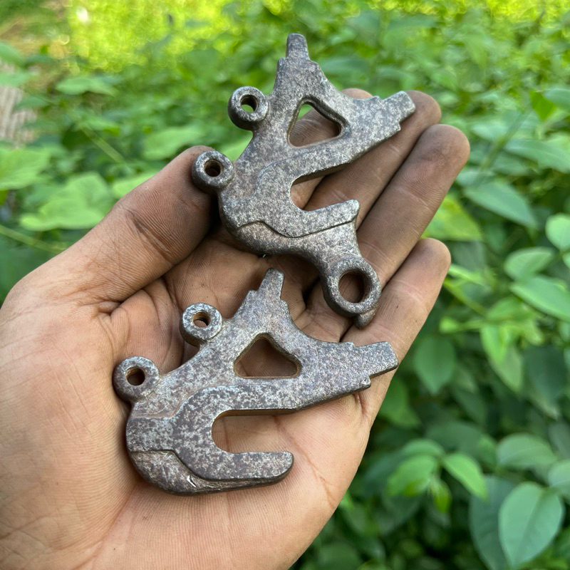 DO supit urang as belakang sepeda semi verty bahan besi cor