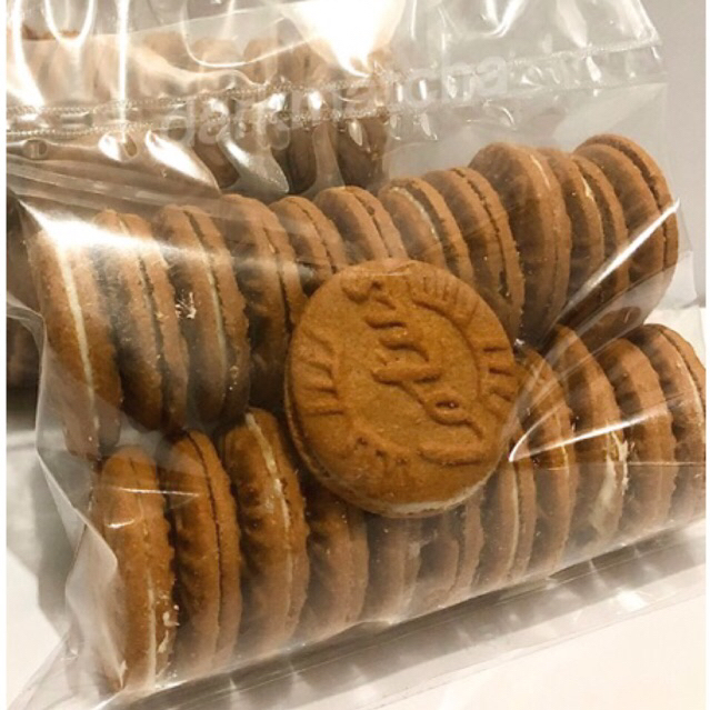 

lowtus biscoff utuh crumbs 250 gr 500 gr crumb original 100% halal topping kue dessert box biskuit makanan cemilan manis snack camilan biscoff cream krim kafe kekinian cafe kopi bubble tea food springkel sprinkles murah bandung instant gojek ori biscoff