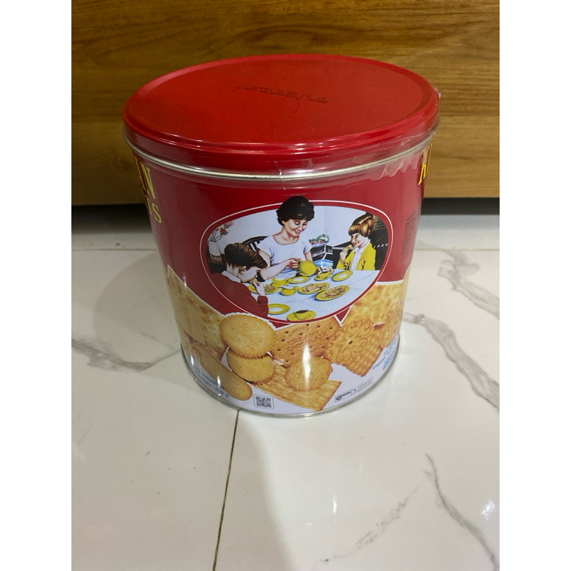 

KHONG GUAN BISKUIT BERAT BERSIH 650 GRAM
