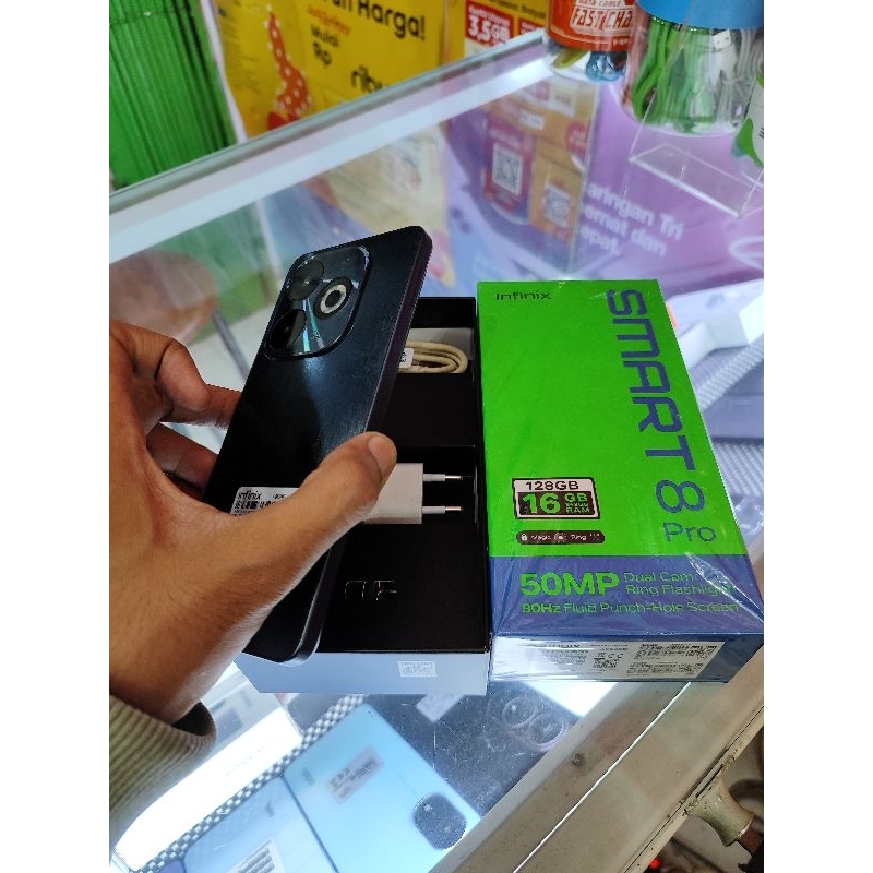 INFINIX SMART 8 PRO 8/128GB BEKAS FULLSET