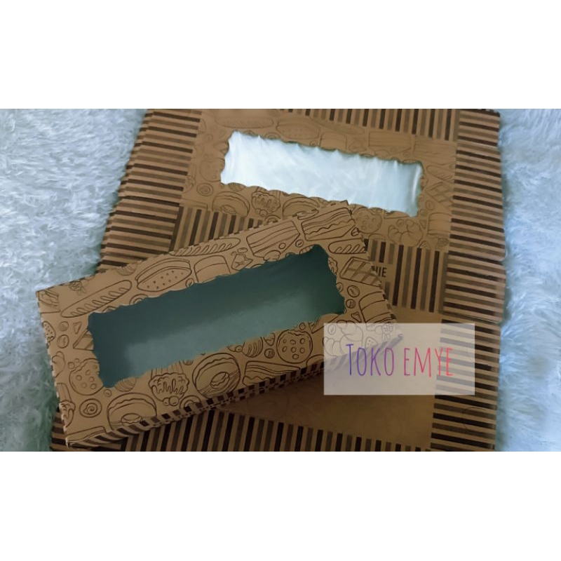 

DUS BROWNIES MOTIF / Box Brownies Kraft Motif 21,5x10x5 /Box Brownies Jendela (10pcs)