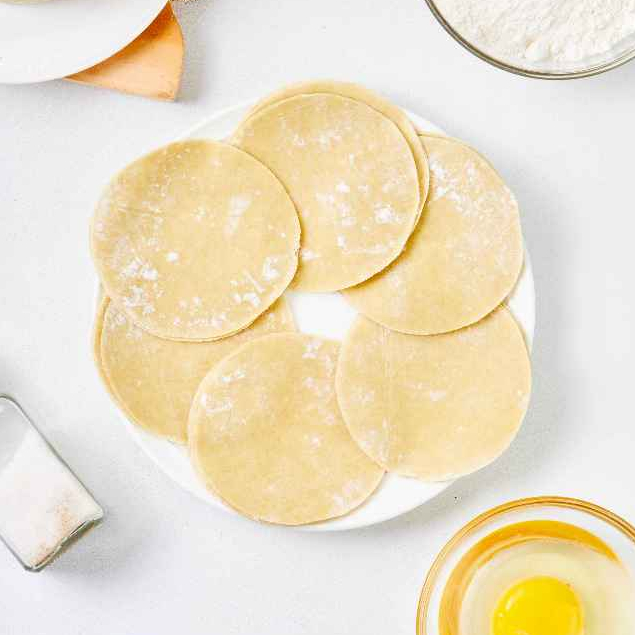 

PREORDER YEN Kulit Dimsum Putih - Kulit Pangsit Bulat