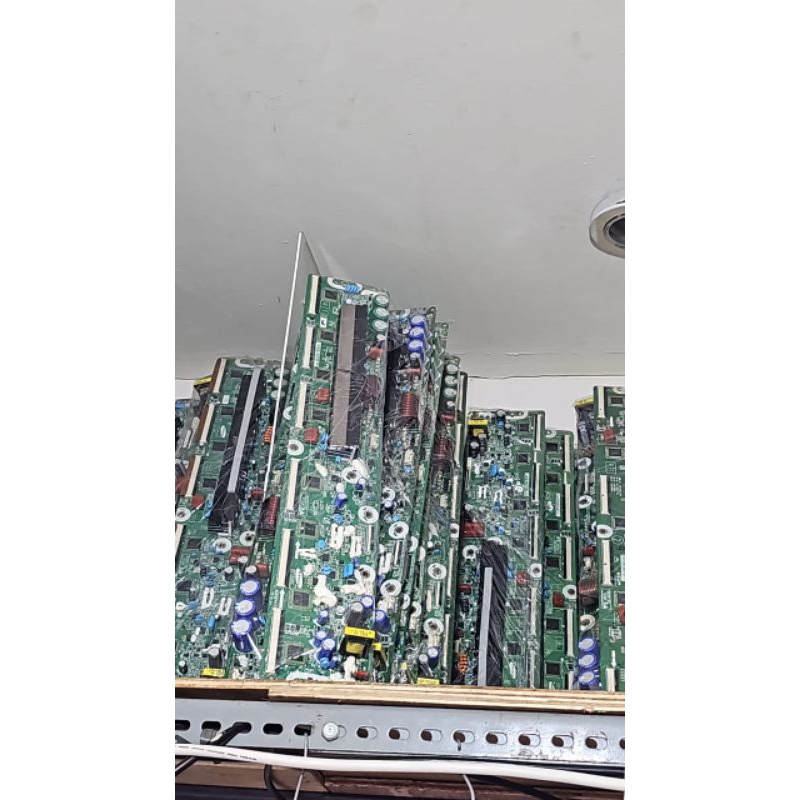 Y sus Y Main TV Plasma Samsung Type 43F4500