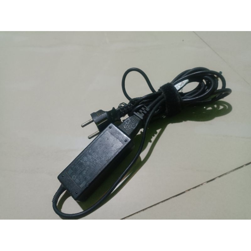 Adaptor cas laptop hp ujung biru buat hp 14 14s