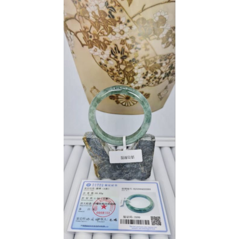 Giok Asli Asli Grade A Bersertifikat gelang bangle hijau lumut corak putih size 56,4mm