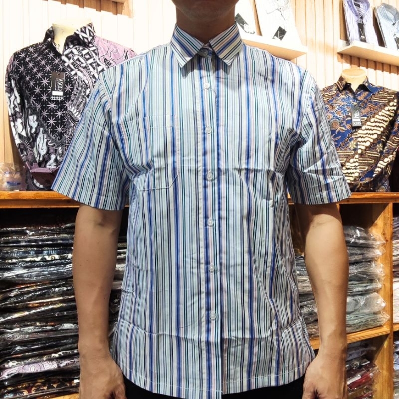 baju fashion kemeja pria lengan pendek regular modern trendy kemeja katun Jepang