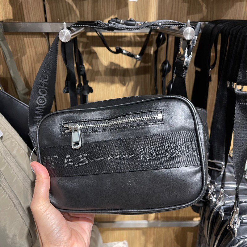 Tas Pinggang H&M Man jastip jasa titip