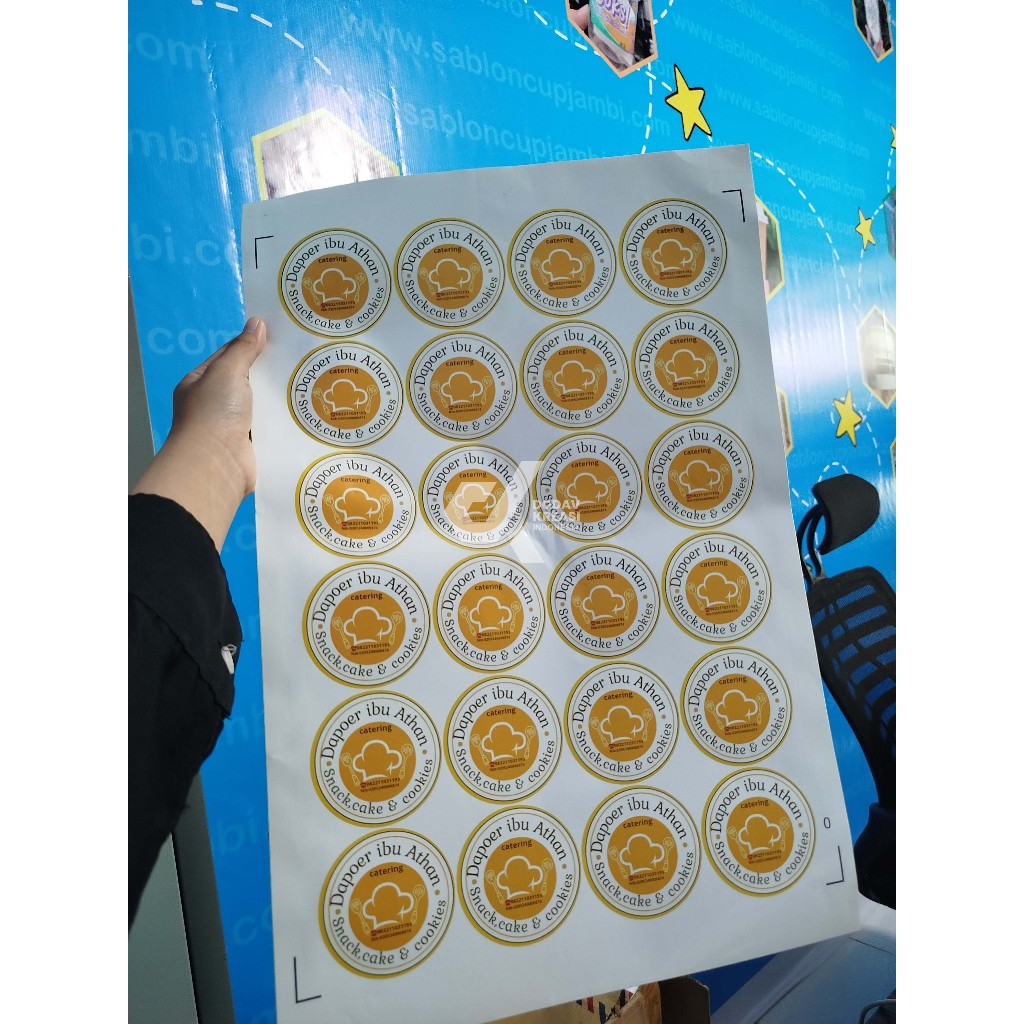 

Stiker Kromo Cutting | Stiker Kromo Potong | Stiker Biasa Potong | Cutting Stiker Bahan Kromo | Stiker Kemasan Potong