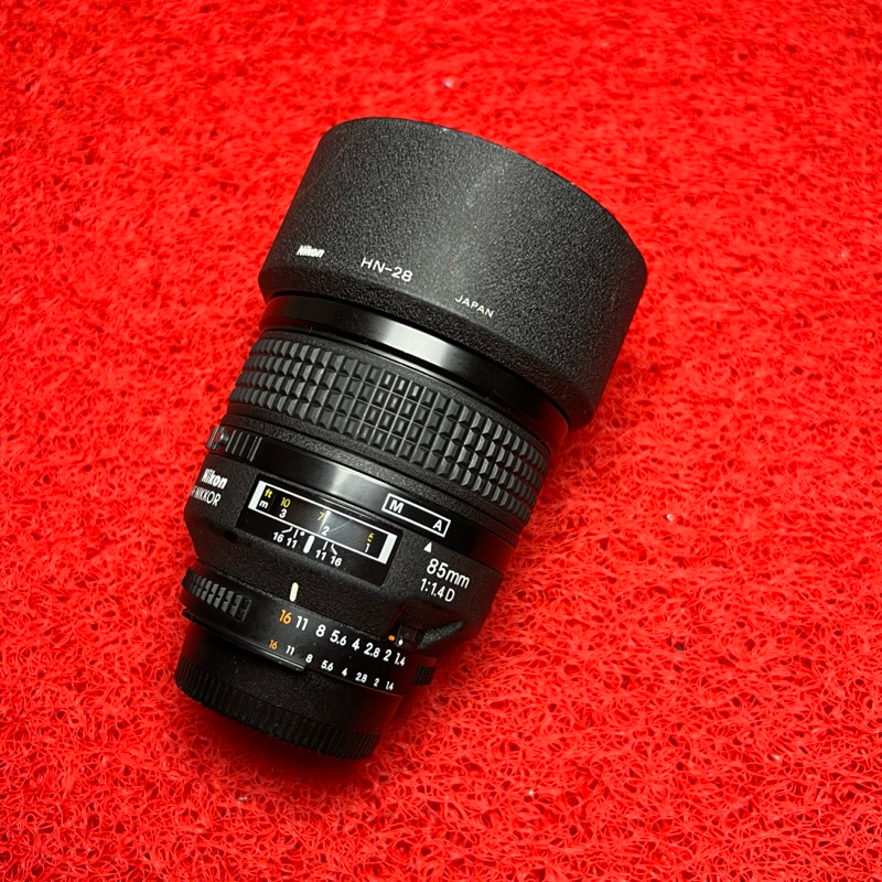 nikon 85mm f1.4 85 f1.4 afd bukan 50mm