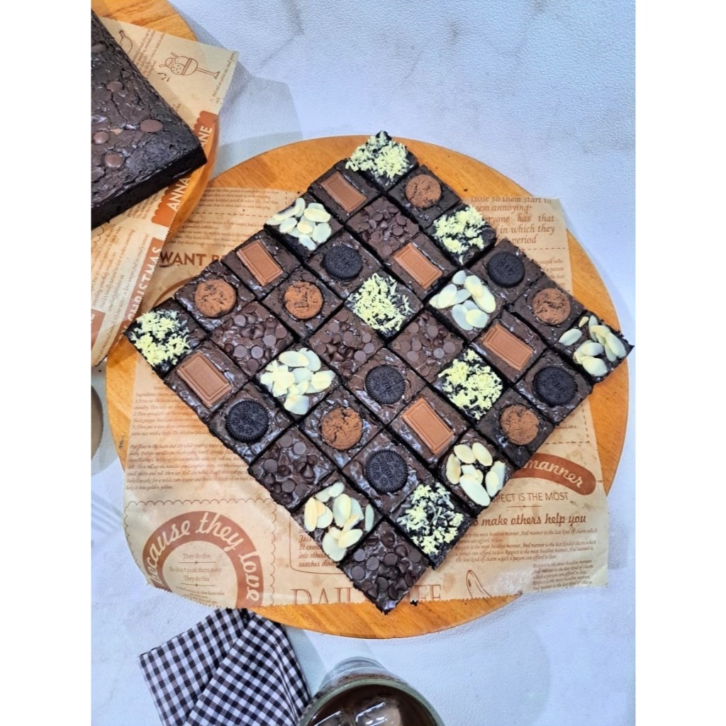 

Fudgy Brownies Mix Topping Sekat / potong