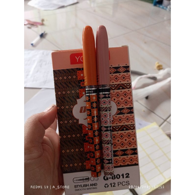 

Pulpen Cair/Pulpen Cair 0.5 mm/Youmei Pulpen Cair/Pulpen Gel Batik