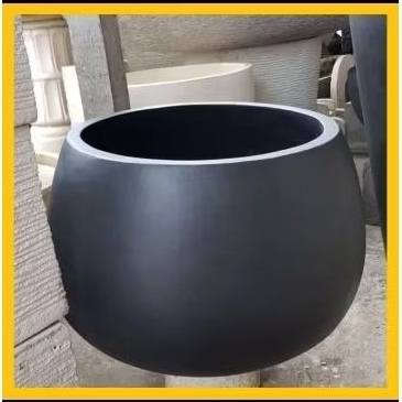 pot teraso minimalis hitam