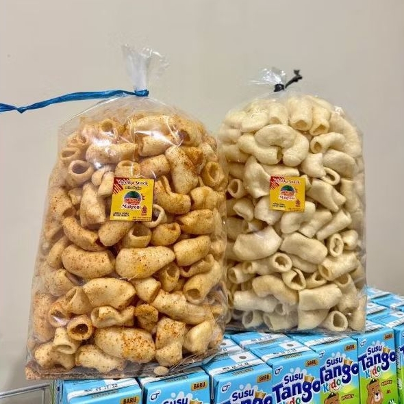 

MAKARONI / SLONDOK / KERUPUK IKAN +- 300 GR (KHUSUS SOMEDAY/GOSEND)