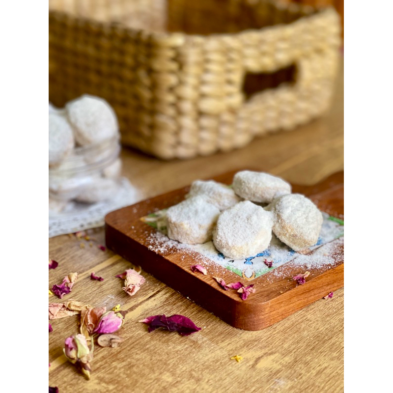 

Putri Salju Edam Mede Premium Butter