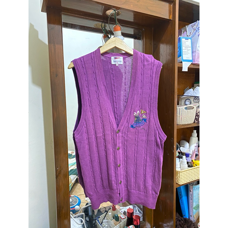 PRELOVED VEST RAJUT KANCING KEPANG WANITA PRIA UNISEX WARNA UNGU GAMBAR THRIFT VEST RAJUT KEPANG KAN