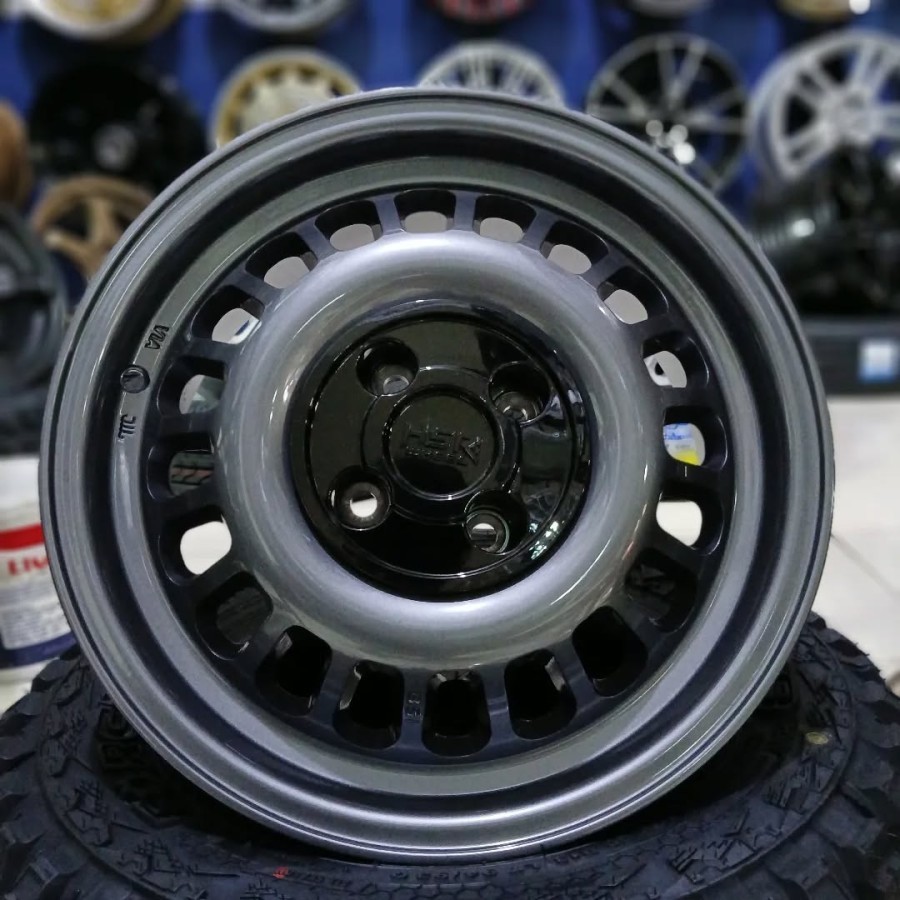 VELG RACING PELEK RACING HSR MODEL BSI RING 14 LEBAR 6 LUBANG 4X114 ET 36 WARNA  GLOSSY GREY