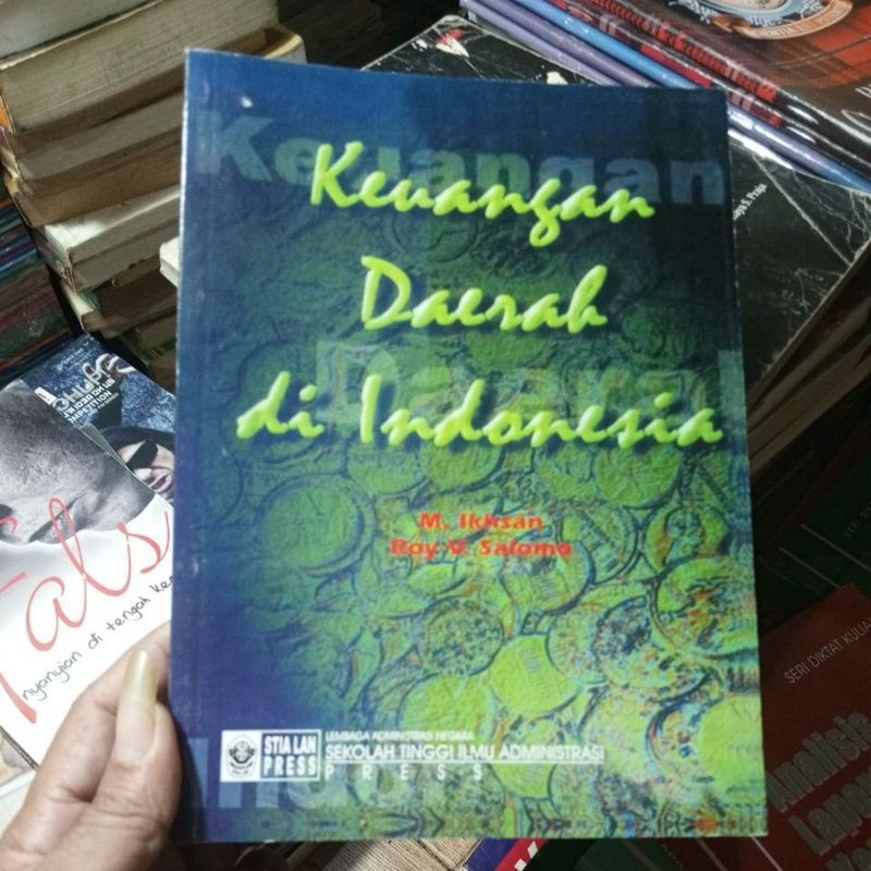 buku, KEUANGAN DAERAH DI INDONESIA, kondisi baik, new, jual used aja, original